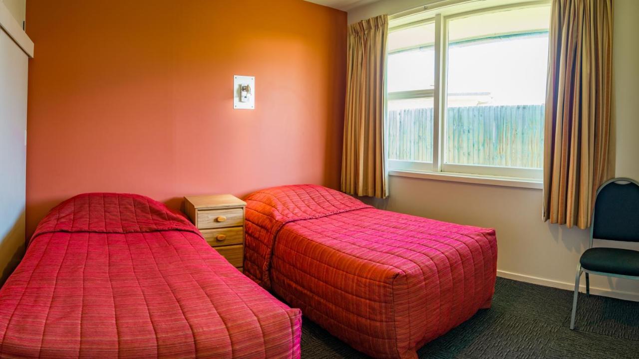 Middlepark Motel Christchurch Exterior photo